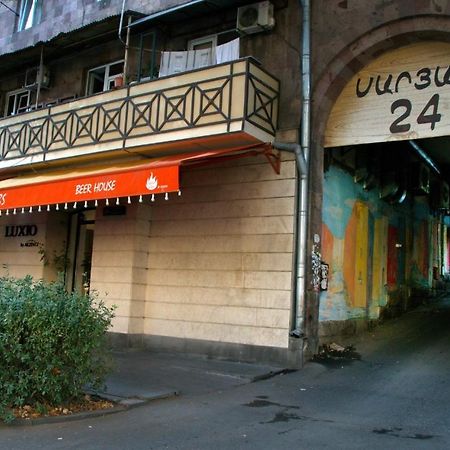 Apartment On Saryan 24 Γιερεβάν Εξωτερικό φωτογραφία